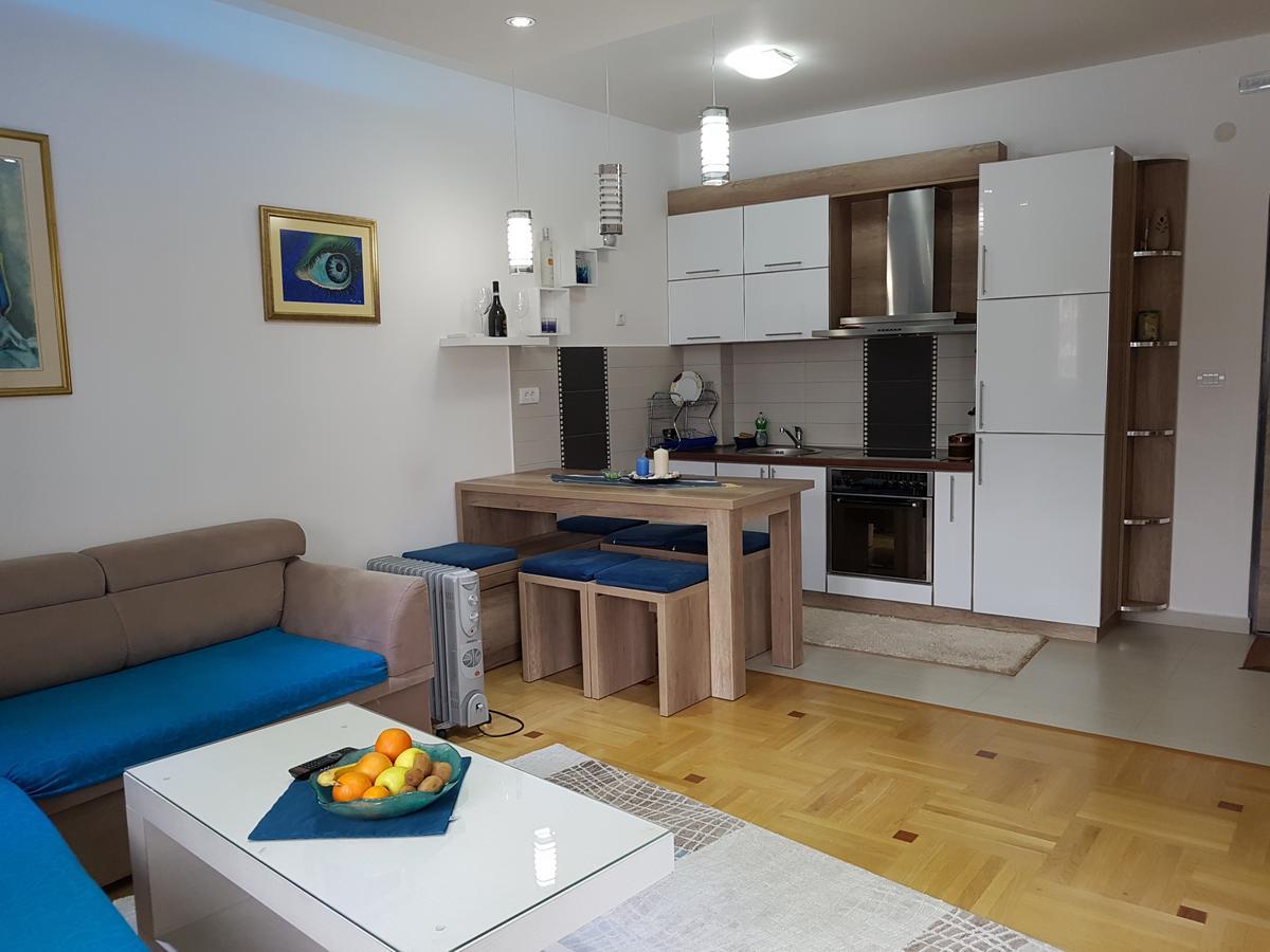 Apartman Dajana Улцин Екстериор снимка