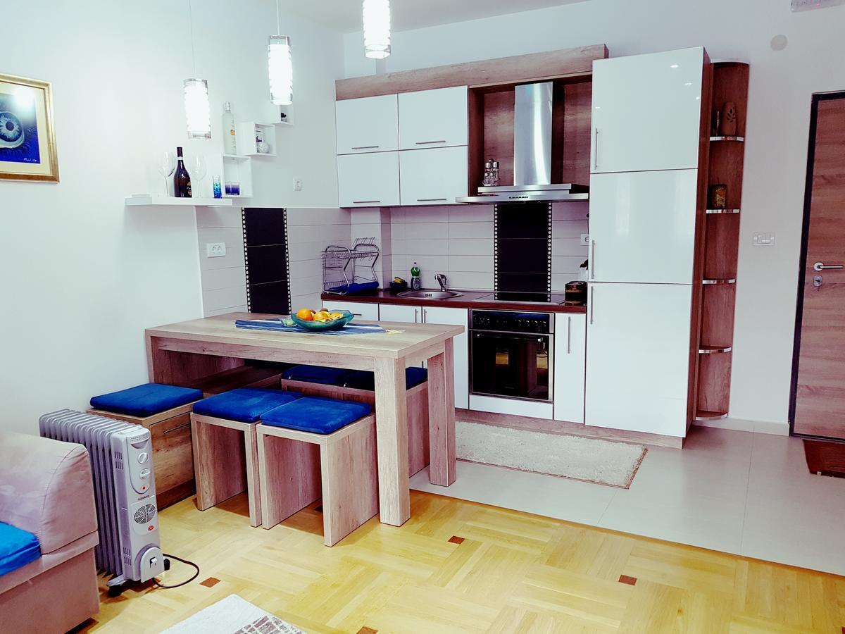 Apartman Dajana Улцин Екстериор снимка